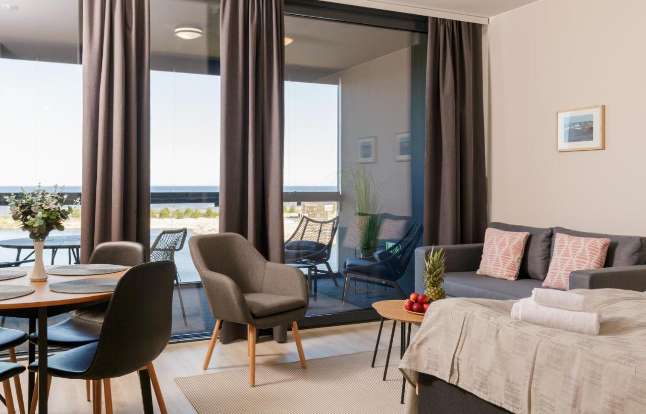 Marina Chalets Studios By Hiekka Booking - Sisaeltaeae Liinavaatteet Ja Loppusiivouksen Kalajoki Szoba fotó